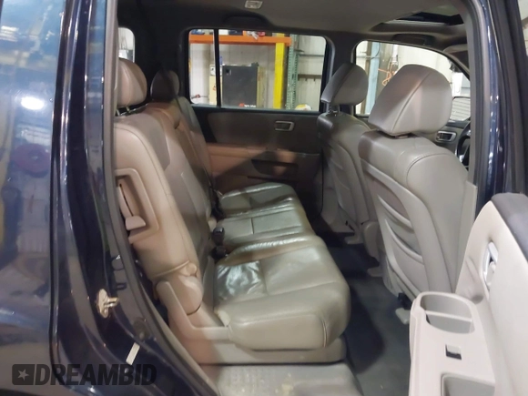 2011 Honda Pilot EX-L with VIN 5FNYF4H52BB038651, listed as a IAAI auction lot 41868695 with 281,683 mi miles. Bid and sale history available at carsss.com. Image 8.