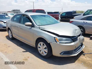 2014 Volkswagen Jetta SE z VIN 3VWD17AJ2EM314622, wystawiony jako IAAI lot #42358394 z przebiegiem 105 654 mil mil oraz . Historia ofert i sprzedaży dostępna na DreamBid. Obrazek 1.