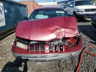 1995 Chrysler Concorde z VIN 2C3HD56FXSH547327, wystawiony jako Copart lot #46134595 z przebiegiem 115 403 mil mil oraz Szkoda całkowita • Salvage title. Historia ofert i sprzedaży dostępna na DreamBid. Obrazek 5.