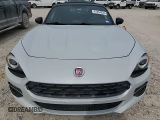 2019 FIAT 124 Spider Urbana Edition z VIN JC1NFAEK9K0143369, wystawiony jako Copart lot #61454334 z przebiegiem 50 353 mil mil oraz Szkody całkowita. Historia ofert i sprzedaży dostępna na DreamBid. Obrazek 5.