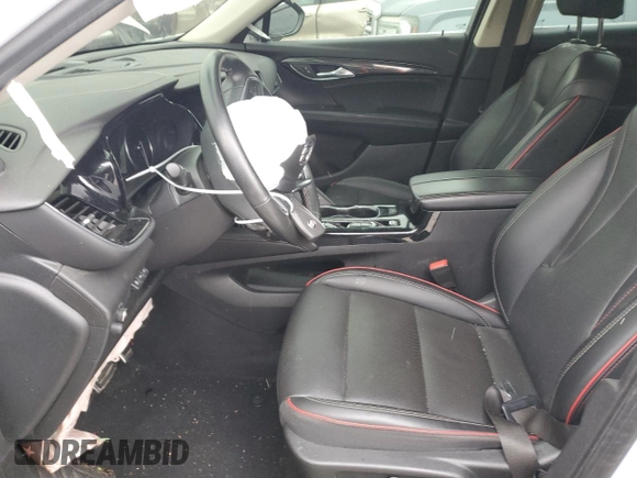 2022 Buick Envision Essence with VIN LRBFZPR4XND110227, listed as a Copart auction lot 44638245 with 30,492 mi miles and Salvage Title. Bid and sale history available at carsss.com. Image 7.