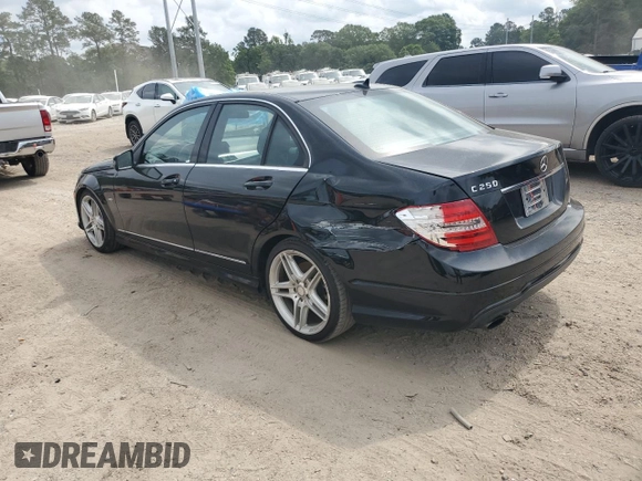 2012 Mercedes-Benz C 250 Sport z VIN WDDGF4HB4CR230804, wystawiony jako Copart lot #55478535 z przebiegiem 119 440 mil mil oraz Szkoda całkowita • Salvage title. Historia ofert i sprzedaży dostępna na DreamBid. Obrazek 2.