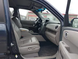 2011 Honda Pilot EX-L with VIN 5FNYF4H59BB052417, listed as a IAAI auction lot 42004376 with 223,854 mi miles. Bid and sale history available at carsss.com. Image 5.