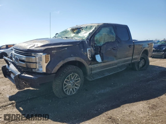 2018 Ford F-250 XL с VIN 1FT7W2BT0JEB27772, выставлен на аукционе Copart как лот 46932235 с пробегом 366 763 миль миль и Списание • Salvage title. История ставок и продаж доступна на DreamBid. Изображение 1.