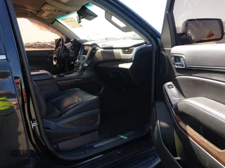 2018 Chevrolet Suburban LT z VIN 1GNSCHKC4JR111130, wystawiony jako IAAI lot #42383199 z przebiegiem 44 584 mil mil oraz . Historia ofert i sprzedaży dostępna na DreamBid. Obrazek 5.