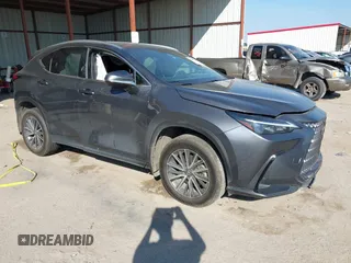 2024 Lexus NX 350h Premium z VIN 2T2GKCEZ4RC023717, wystawiony jako IAAI lot #41667789 z przebiegiem Nie podano mil oraz . Historia ofert i sprzedaży dostępna na DreamBid. Obrazek 1.
