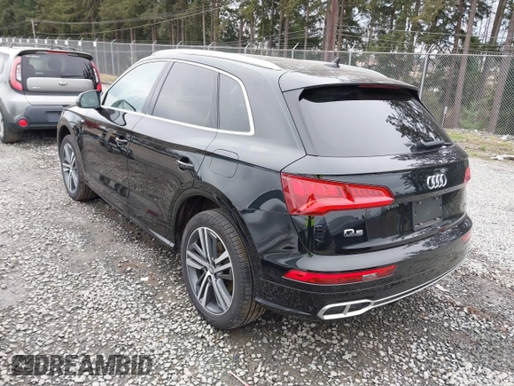 2020 Audi Q5 S line Prestige with VIN WA1F2AFY0L2045966, listed as a IAAI auction lot 41820515 with 60,550 mi miles. Bid and sale history available at carsss.com. Image 3.