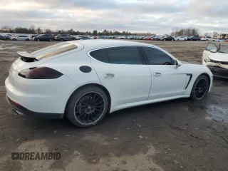 2014 Porsche Panamera 4S Executive with VIN WP0BB2A7XEL062036, listed as a Copart auction lot 83181694 with 125,061 mi miles and Salvage Title. Bid and sale history available at DreamBid. Image 3.