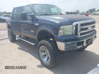 2005 Ford F-250 XL z VIN 1FTSW21P45EB09246, wystawiony jako IAAI lot #42441183 z przebiegiem 186 148 mil mil oraz . Historia ofert i sprzedaży dostępna na DreamBid. Obrazek 1.