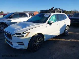 2020 Volvo XC60 Inscription with VIN YV4102RL8L1544836, listed as a IAAI auction lot 41394627 with 34,651 mi miles. Bid and sale history available at carsss.com. Image 18.