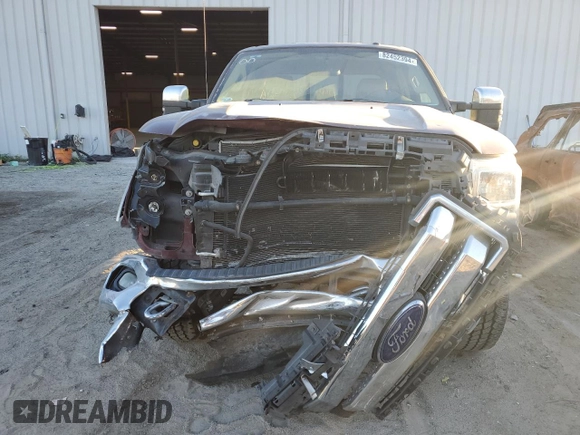 2012 Ford F-250 XL z VIN 1FT7W2BT6CEC53475, wystawiony jako Copart lot #82452394 z przebiegiem 231 161 mil mil oraz Szkoda całkowita • Salvage title. Historia ofert i sprzedaży dostępna na DreamBid. Obrazek 5.