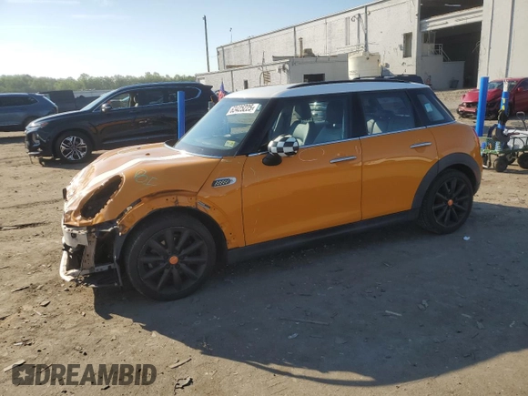 2016 MINI Hardtop 4 Door с VIN WMWXU1C51G2E16685, выставлен на аукционе Copart как лот 63425225 с пробегом 117 597 миль миль и Списание • Salvage title. История ставок и продаж доступна на DreamBid. Изображение 1.