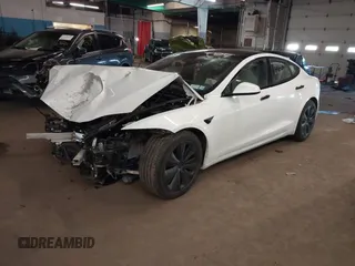 2022 Tesla Model S z VIN 5YJSA1E59NF493914, wystawiony jako IAAI lot #41626020 z przebiegiem Nie podano mil oraz . Historia ofert i sprzedaży dostępna na DreamBid. Obrazek 2.