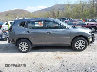 2018 Nissan Rogue SV with VIN KNMAT2MVXJP519711, listed as a IAAI auction lot 41961816 with 216,545 mi miles and . Bid and sale history available at carsss.com. Image 14.