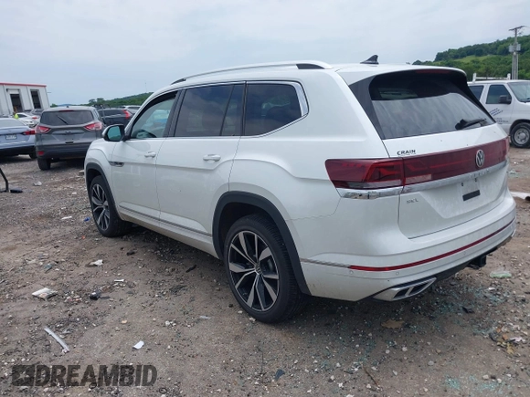 2024 Volkswagen Atlas SEL Premium R-Line with VIN 1V2FR2CA7RC598307, listed as a IAAI auction lot 42326908 with 16,792 mi miles and . Bid and sale history available at DreamBid. Image 3.