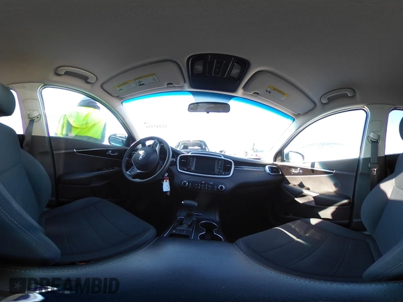 2019 Kia Sorento L with VIN 5XYPG4A31KG577496, listed as a IAAI auction lot 41247314 with 90,177 mi miles. Bid and sale history available at carsss.com. Image 20.