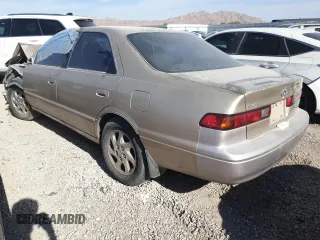1999 Toyota Camry LE z VIN JT2BF28K5X0200853, wystawiony jako Copart lot #50666075 z przebiegiem Nie podano mil oraz Nie do naprawy • Non repairable. Historia ofert i sprzedaży dostępna na DreamBid. Obrazek 2.