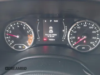 2017 Jeep Renegade Latitude with VIN ZACCJBBB3HPE71456, listed as a IAAI auction lot 41202372 with 72,552 mi miles. Bid and sale history available at carsss.com. Image 7.