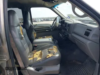 2001 Ford Super Duty F-250 XL with VIN 1FTNW21S31EC77648, listed as a IAAI auction lot 41523954 with 218,035 mi miles. Bid and sale history available at carsss.com. Image 5.