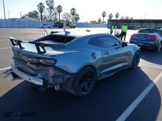 2019 Chevrolet Camaro ZL1 with VIN 1G1FK1R62K0145313, listed as a IAAI auction lot 41493517 with 42,467 mi miles. Bid and sale history available at carsss.com. Image 4.