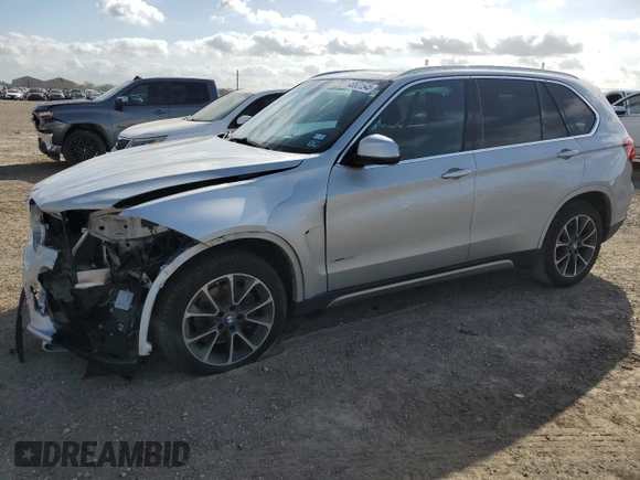 2017 BMW X5 xDrive35i z VIN 5UXKR0C32H0X77276, wystawiony jako Copart lot #48531545 z przebiegiem Nie podano mil oraz Szkoda całkowita • Salvage title. Historia ofert i sprzedaży dostępna na DreamBid. Obrazek 1.