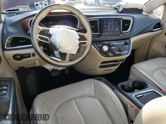 2018 Chrysler Pacifica Limited z VIN 2C4RC1GG1JR252550, wystawiony jako Copart lot #76137964 z przebiegiem 184 072 mil mil oraz Szkoda całkowita • Salvage title. Historia ofert i sprzedaży dostępna na DreamBid. Obrazek 8.