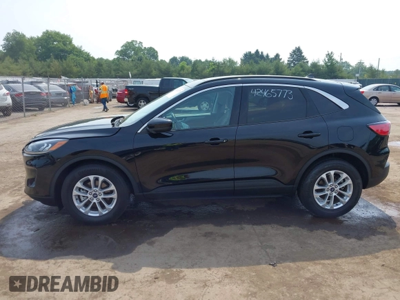 2021 Ford Escape SE Hybrid with VIN 1FMCU0BZ3MUA36546, listed as a IAAI auction lot 42465773 with 13,413 mi miles and . Bid and sale history available at DreamBid. Image 15.