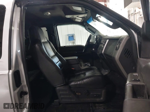 2008 Ford Super Duty F-250 SRW XL with VIN 1FTSX21R48ED49660, listed as a IAAI auction lot 41275675 with 193,731 mi miles. Bid and sale history available at carsss.com. Image 5.