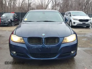 2011 BMW 3 Series 328i xDrive with VIN WBAPK7C58BF087877, listed as a IAAI auction lot 41250323 with 161,100 mi miles. Bid and sale history available at carsss.com. Image 12.