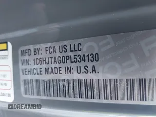 2023 Jeep Gladiator Sport S с VIN 1C6HJTAG0PL534130, выставлен на аукционе IAAI как лот 42842561 с пробегом 60 635 миль миль и . История ставок и продаж доступна на DreamBid. Изображение 9.