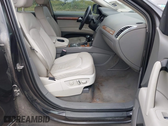 2014 Audi Q7 Premium Plus with VIN WA1LGAFE5ED013547, listed as a IAAI auction lot 42290048 with 179,269 mi miles and . Bid and sale history available at DreamBid. Image 5.