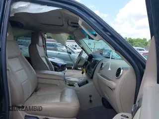 2003 Ford Expedition Eddie Bauer z VIN 1FMFU18L33LA11219, wystawiony jako IAAI lot #42279781 z przebiegiem Nie podano mil oraz . Historia ofert i sprzedaży dostępna na DreamBid. Obrazek 5.