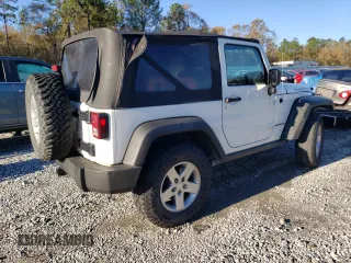 2010 Jeep Wrangler Rubicon with VIN 1J4BA6D17AL132002, listed as a Copart auction lot 83869124 with 183,507 mi miles and Salvage title. Bid and sale history available at DreamBid. Image 3.