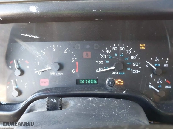 2000 Jeep Wrangler Sport with VIN 1J4FA49S6YP753628, listed as a IAAI auction lot 40736144 with 197,306 mi miles. Bid and sale history available at carsss.com. Image 7.