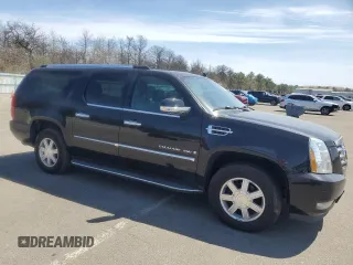 2007 Cadillac Escalade ESV with VIN 1GYFK66837R346919, listed as a Copart auction lot 53749735 with 228,706 mi miles and Clean Title. Bid and sale history available at carsss.com. Image 4.