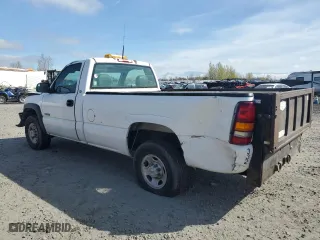 2002 Chevrolet Silverado 2500 with VIN 1GCGC24U62Z291665, listed as a Copart auction lot 49931485 with 0 mi miles and Salvage Title. Bid and sale history available at carsss.com. Image 2.