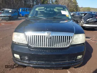 2005 Lincoln Navigator Luxury with VIN 5LMFU27515LJ24675, listed as a IAAI auction lot 41432560 with Not Provided miles. Bid and sale history available at carsss.com. Image 6.