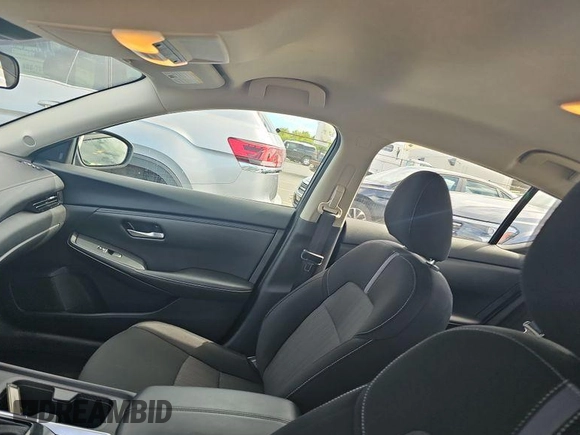 2024 Nissan Sentra SV with VIN 3N1AB8CV7RY294068, listed as a IAAI auction lot 42852813 with 26,702 mi miles and . Bid and sale history available at DreamBid. Image 3.