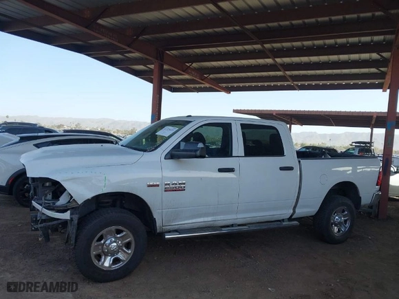 2014 Ram 2500 Tradesman with VIN 3C6TR5CT5EG303307, listed as a IAAI auction lot 41725435 with 154,746 mi miles. Bid and sale history available at carsss.com. Image 14.