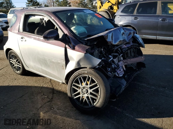 2014 Scion iQ z VIN JTNJJXB04EJ028369, wystawiony jako Copart lot #84030864 z przebiegiem Nie podano mil oraz Szkoda całkowita • Salvage title. Historia ofert i sprzedaży dostępna na DreamBid. Obrazek 4.