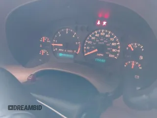 2004 Chevrolet Blazer LS z VIN 1GNDT13X64K129093, wystawiony jako IAAI lot #41860109 z przebiegiem 175 588 mil mil oraz . Historia ofert i sprzedaży dostępna na DreamBid. Obrazek 7.