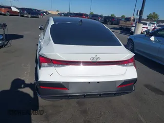2024 Hyundai Elantra SE with VIN KMHLL4DG8RU816118, listed as a IAAI auction lot 42503570 with 18,730 mi miles and . Bid and sale history available at DreamBid. Image 16.