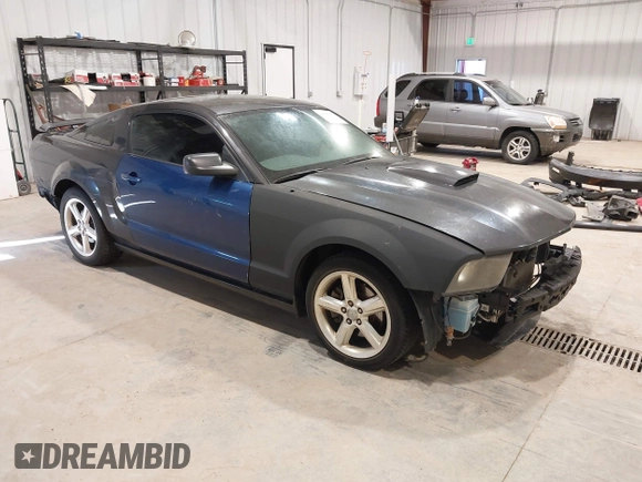 2008 Ford Mustang GT Deluxe with VIN 1ZVHT82H285206346, listed as a IAAI auction lot 41835440 with 116,750 mi miles and . Bid and sale history available at DreamBid. Image 1.