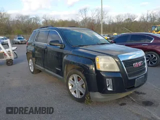 2010 GMC Terrain SLE-2 with VIN 2CTALDEW0A6355912, listed as a IAAI auction lot 41809103 with 233,959 mi miles. Bid and sale history available at carsss.com. Image 1.
