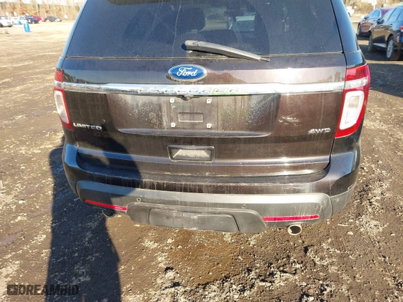 2013 Ford Explorer Limited with VIN 1FM5K8F85DGB85957, listed as a IAAI auction lot 41530677 with 219,130 mi miles. Bid and sale history available at carsss.com. Image 6.