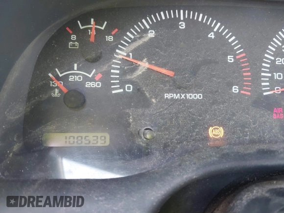1998 Dodge 1500 z VIN 1B7HC13Y7WJ121175, wystawiony jako IAAI lot #42380600 z przebiegiem 108 539 mil mil oraz . Historia ofert i sprzedaży dostępna na DreamBid. Obrazek 7.