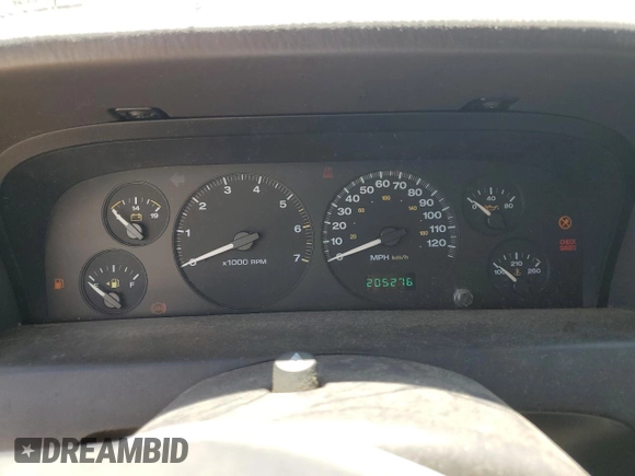 1999 Jeep Grand Cherokee Limited with VIN 1J4GW68N5XC549051, listed as a Copart auction lot 64376325 with 205,276 mi miles and Clean title. Bid and sale history available at DreamBid. Image 10.