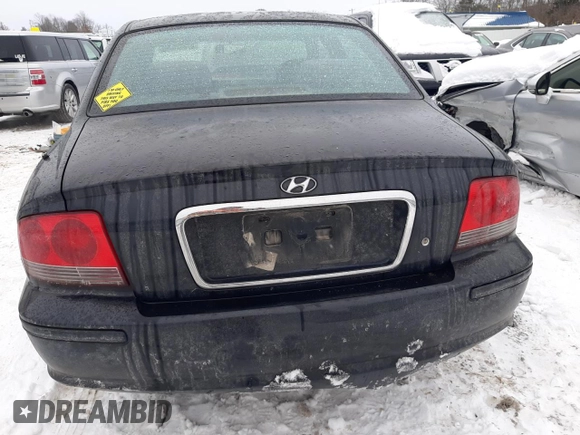 2005 Hyundai Sonata GL with VIN KMHWF25S45A111145, listed as a Copart auction lot 87283834 with 226,338 mi miles and Salvage Title. Bid and sale history available at carsss.com. Image 6.