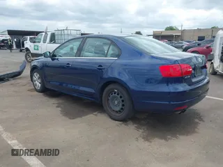 2013 Volkswagen Jetta SE with VIN 3VWDP7AJ0DM223801, listed as a IAAI auction lot 42132060 with 129,652 mi miles and . Bid and sale history available at DreamBid. Image 3.