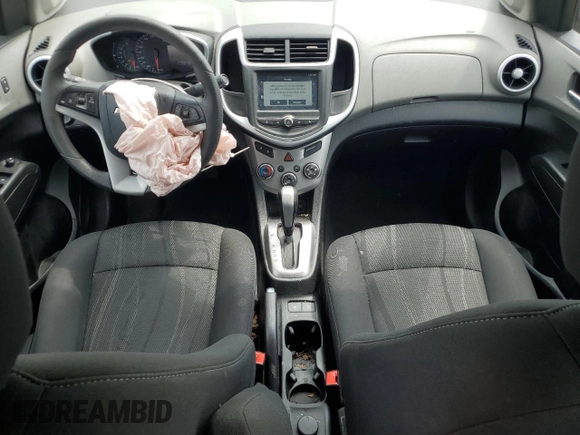 2017 Chevrolet Sonic LT z VIN 1G1JD5SH9H4122507, wystawiony jako Copart lot #55165265 z przebiegiem 173 818 mil mil oraz Szkoda całkowita • Salvage title. Historia ofert i sprzedaży dostępna na DreamBid. Obrazek 8.